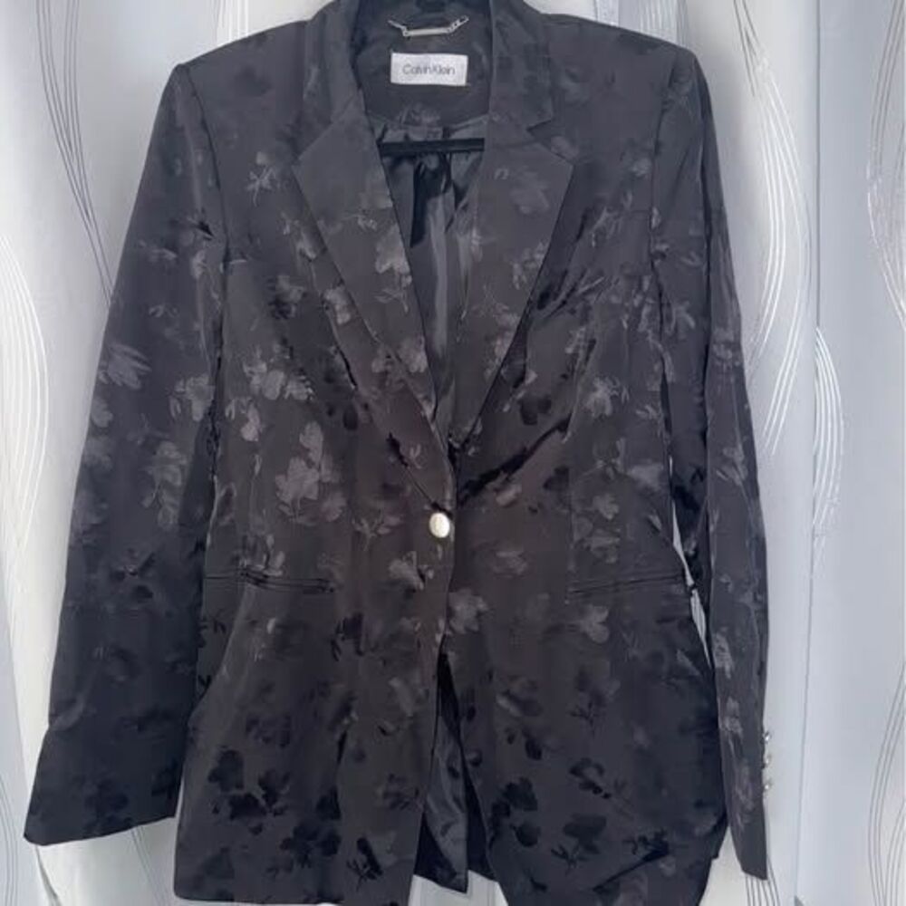 Calvin Klein Floral Jacquard Suit Set